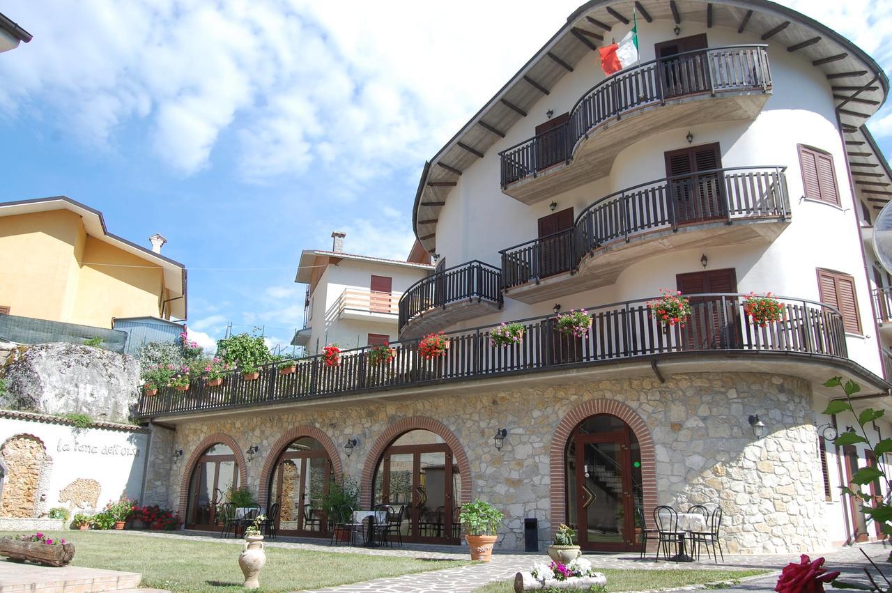 B&B La Tana Dell'Orso Villalago Exterior foto